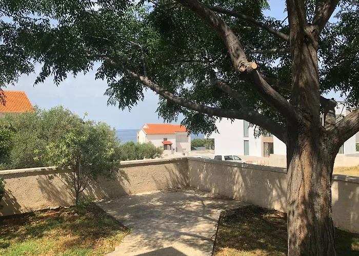M A Apartments